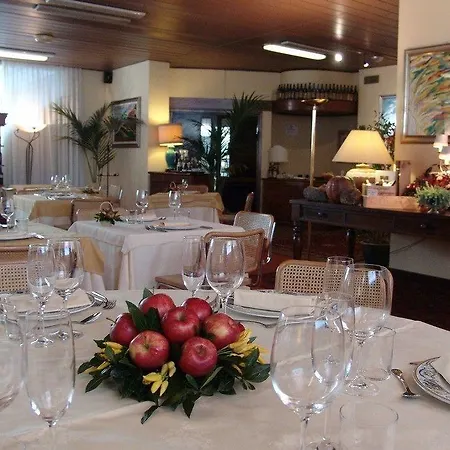 奥圣安德烈亚酒店 3*