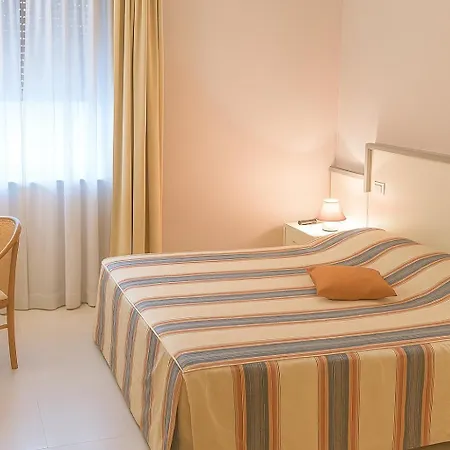 Hotell Al Sant'andrea Sarzana